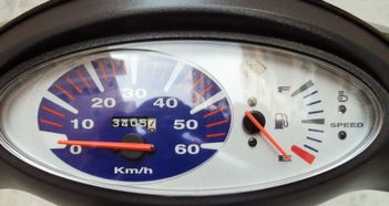 摩托车仪表指示灯详解与船舶配件对比